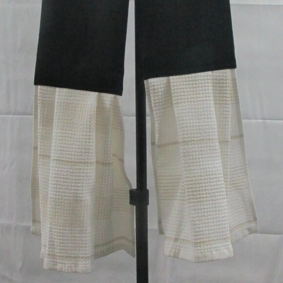 Handmade Kitchen Boa - Picture 2 of 3